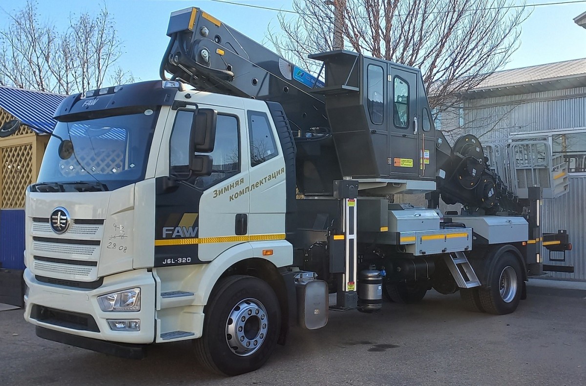 Автогидроподъемник (автовышка) Horyong SKY4504N на шасси FAW J6L