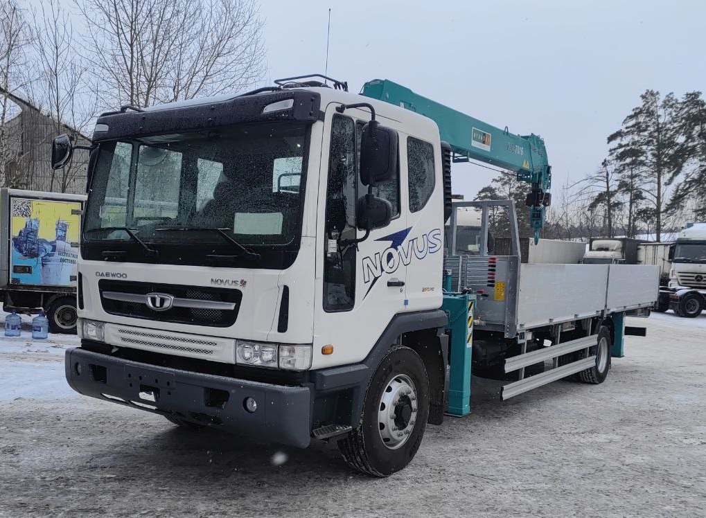 ТС с бортовой платформой и КМУ на шасси Daewoo Novus