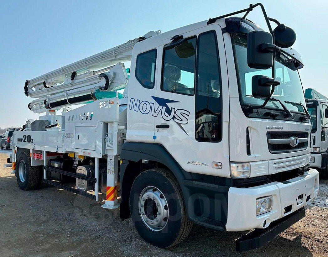 Автобетононасос KCP 20Z на шасси Daewoo Novus